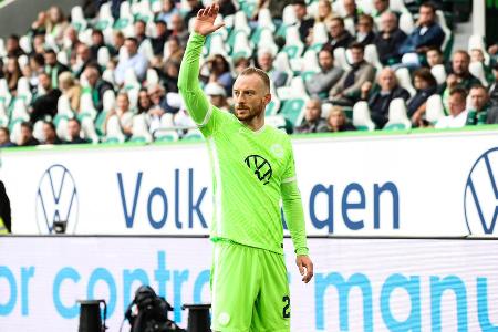 Maximilian Arnold - Note: 5,5 - Hatte im Mittelfeld im ersten Durchgang in keiner Spielphase Zugriff. Wirkte gegen den Ball vielfach zu passiv. Die Zweikämpfe, die er führte, gewann er ebenfalls zu selten. Blieb spielerische Impulse nahezu komplett schuldig.