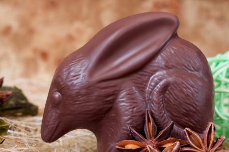 Verhüllt, versteckt, verbrannt: So feiern andere Länder Ostern