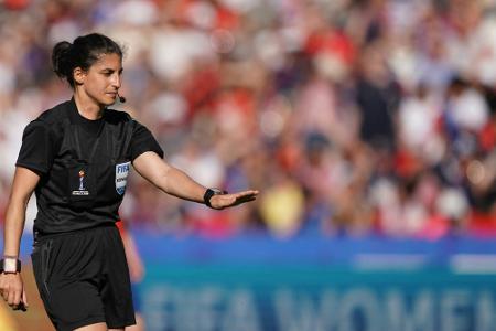 UEFA nominiert Riem Hussein für EM in England UEFA nominiert Riem Hussein für EM in England