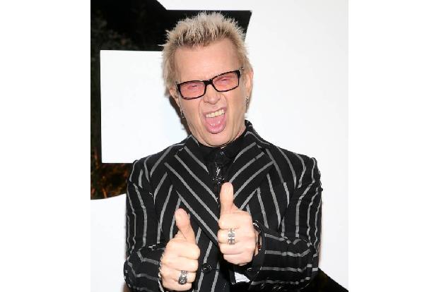 Es hätte so cool werden können, aber Billy Idol war nicht einverstanden damit, dass Kult-Gremlin Gizmo in 'Gremlins II' zu seinem Hit 'Dancing with Myself' tanzt. Auf der Suche nach einem ähnlichen Rh ...