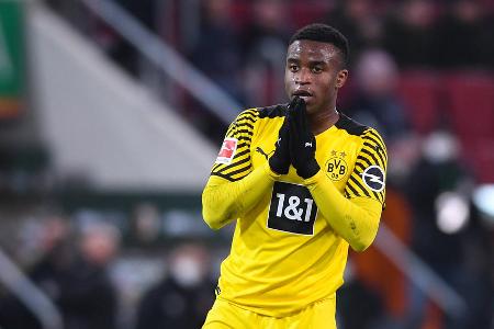 Borussia Dortmunds heutiger Angreifer Youssoufa Moukoko ist gerade einmal zwei Jahre alt.