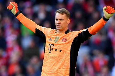TOR: Manuel Neuer - Note: 2,5 - Antizipierte die meisten Steilpässe der Dortmunder gut. Fing auch die seltenen Flankenversuche sicher. Musste auf der Linie lange nicht eingreifen. War nach der Pause beim Elfmeter zunächst chancenlos (51.). Hielt den Sieg mit einem starken Reflex gegen Reus (54.) fest.