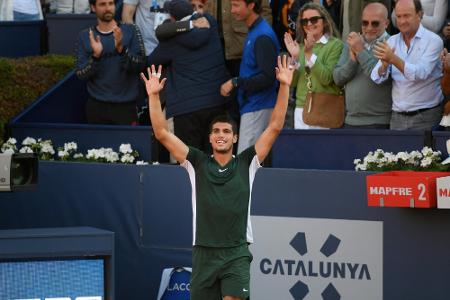 Alcaraz triumphiert in Barcelona - ab Montag Nummer neun Alcaraz triumphiert in Barcelona - ab Montag Nummer neun