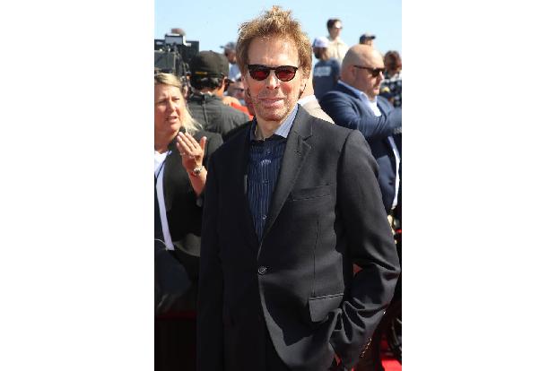 Erfolgsproduzent Jerry Bruckheimer zeichnete bereits für den Originalfilm aus dem Jahre 1986 verantwortlich und ist auch dieses Mal wieder als ausführender Produzent dabei.