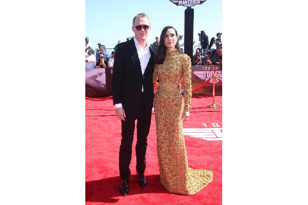 Jennifer erschien in Begleitung ihres Mannes, des britischen Schauspielers Paul Bettany.