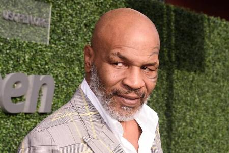 Ex-Boxer Mike Tyson führt ein bewegtes Leben und darunter fällt auch ein Insolvenzverfahren wegen seines verschwenderischen Lebensstils. Wegen Vergewaltigung wanderte er zudem für sechs Jahre hinter Gitter. Mittlerweile hat er sich aber gefangen.