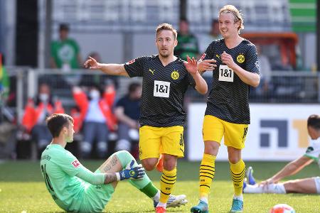 BVB in Fürth: Noten und Einzelkritik - Am vorletzten Spieltag der Bundesligasaison gastierte Borussia Dortmund bei der SpVgg Greuther Fürth. In einem lange Zeit enorm zähen Spiel setzte der BVB die entscheidenden Nadelstiche und gewann am Ende verdient aber glanzlos mit 3:1. Alle Akteure in der Einzelkritik: BVB in Fürth: Noten und Einzelkritik - Am vorletzten Spieltag der Bundesligasaison gastierte Borussia Dortmund bei der SpVgg Greuther Fürth. In einem lange Zeit enorm zähen Spiel setzte der BVB die entscheidenden Nadelstiche und gewann am Ende verdient aber glanzlos mit 3:1. Alle Akteure in der Einzelkritik: