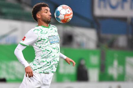 Timothy Tillman (bis 78.) - Note: 3,0 - War im Spiel nach vorne einer der ballsichersten Fürther. Stach bei den Angriffen deshalb immer wieder heraus und gefiel auch mit seinen Ideen. Insgesamt aber selten wirklich gefährlich.