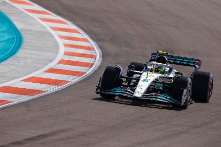 P6: Lewis Hamilton (Mercedes) - Note: 2,5 - Büßte seine beste Startposition direkt im Startgetümmel ein, auch weil Alonso ihm am Hinterrad traf. Plagte sich bereits früh nach seinem Stopp mit überhitzenden Reifen herum. Der Rennverlauf meinte es nicht gut mit ihm, dafür war P6 passabel.