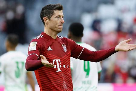 England-Spekulationen machen die Runde - Im Frühjahr brodelt auch in England die Gerüchte-Küche heißer und heißer. Immer wieder wird Manchester United als möglicher Abnehmer genannt, auch deutsche Medien greifen das angebliche Interesse der Red Devils vermehrt auf. Für großes Aufsehen sorgte derweil ein 'Sport Bild'-Bericht von Mitte März, der enthüllte, dass selbst zu diesem fortgeschrittenen Zeitpunkt der Saison noch immer kein konkreter Austausch zwischen dem FC Bayern und der Lewy-Seite stattgefunden habe.