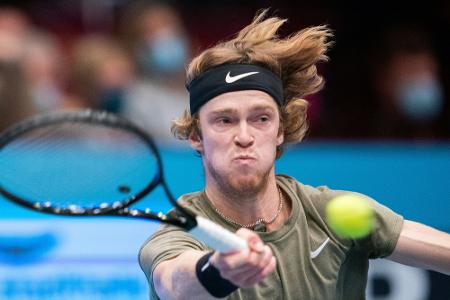 Tennis: Rublew sagt für Turnier in Halle zu