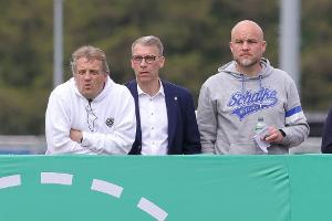 Für die Million: Schalke will Meister werden