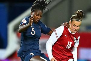 Billa verlängert vorzeitig bei TSG-Frauen