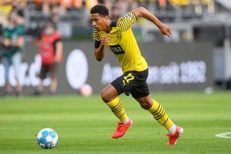 Jude Bellingham - Note 1,5 - Ohne Wenn und Aber der beste BVB-Profi 2021/2022. Machte im Vergleich zu seiner auch schon starken Debütsaison noch einmal einen Sprung. Ging mit seinen 18 Jahren sogar schon als Anführer auf dem Platz voran. Manchmal noch etwas zu unbeherrscht, deswegen nicht die Bestnote.