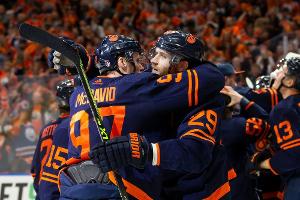 Angeschlagener Draisaitl mit Oilers weiter