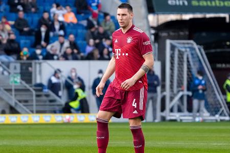 Niklas Süle (FC Bayern) - In Dortmund wird Schlotterbeck in der Abwehrzentrale neben seinem DFB-Teamkollegen Niklas Süle auflaufen. Der 26-Jährige überzeugte in seiner letzten (und vielleicht sogar besten) Saison im Bayern-Trikot und war konstantester Innenverteidiger des Rekordmeisters. In dieser Form hinterlässt der künftige BVB-Profi eine große sportliche Lücke in München.
