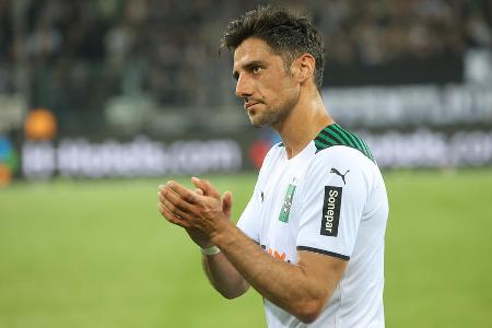 ANGRIFF: Lars Stindl (Borussia Mönchengladbach) - 'Wir wollen zurück nach Europa', sagte Lars Stindl vor der Saison. Der Kapitän gab alles, um dieses Ziel zu erreichen. Anders als in den Vorjahren war er diesmal aber nicht in der Lage, die Mannschaft mitzureißen. Nach langer Verletzungspause zu Jahresbeginn kam mit seinem Comeback die Mini-Wende. Gemessen an den Ansprüchen war das aber einfach zu wenig.