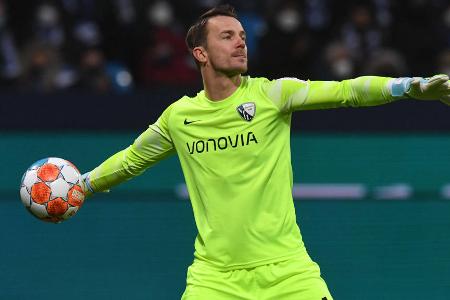 TOR: Manuel Riemann (VfL Bochum) - Der 33-Jährige war einer der absoluten Erfolgsgaranten des überraschend starken Aufsteigers. Riemann glänzte nicht nur in sportlicher Hinsicht, sondern auch als Führungsspieler und Lautsprecher seiner Mannschaft.