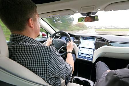 Tesla Model S, Cockpit, Lenkrad