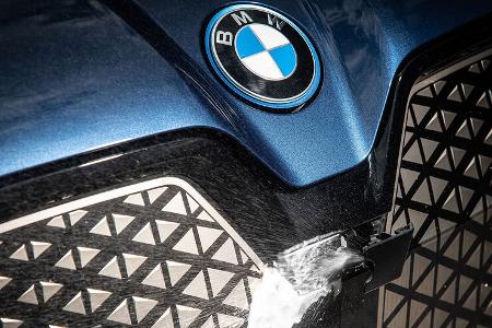 BMW iX xDrive 65