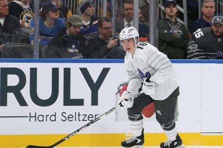 Bewaffneter Überfall: NHL-Star Marner muss Auto rausrücken Bewaffneter Überfall: NHL-Star Marner muss Auto rausrücken