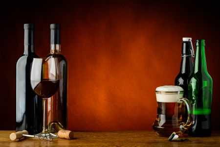 Welche Mythen über Alkohol Sie jetzt sofort vergessen können