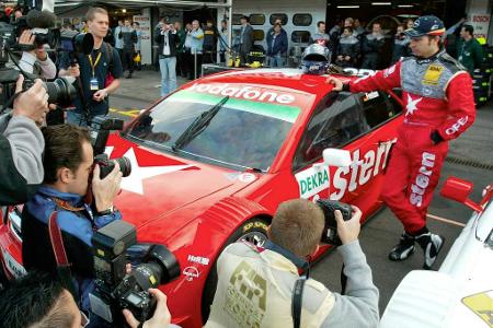 Neue Herausforderung - Anschließend versucht Frentzen sein Glück in der DTM. Von 2004 bis 2006 geht er in der Deutsche Tourenwagen-Meisterschaft auf Punktejagd. In 33 Rennen fährt der Rheinländer insgesamt vier Podestplätze heraus.