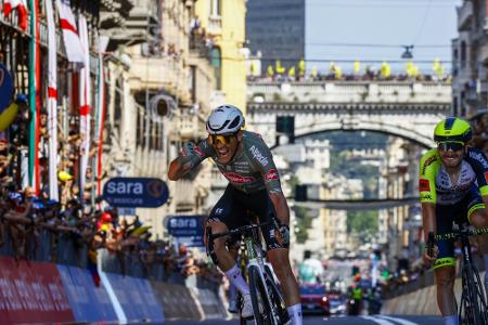 Italiener Oldani gewinnt zwölfte Giro-Etappe Italiener Oldani gewinnt zwölfte Giro-Etappe