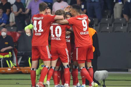 Hertha vs. HSV in der Relegation: Noten und Einzelkritik - Am Donnerstagabend stieg im Berliner Olympiastadion das Relegationshinspiel zwischen Hertha BSC und dem Hamburger SV. In einem eher mäßigen Spiel bot der Zweiligist den engagierteren Auftritt an und gewann verdient mit 1:0, die Berliner präsentierten sich hingegen über weite Strecken wie ein Absteiger. Alle Akteure in der Einzelkritik: Hertha vs. HSV in der Relegation: Noten und Einzelkritik - Am Donnerstagabend stieg im Berliner Olympiastadion das Relegationshinspiel zwischen Hertha BSC und dem Hamburger SV. In einem eher mäßigen Spiel bot der Zweiligist den engagierteren Auftritt an und gewann verdient mit 1:0, die Berliner präsentierten sich hingegen über weite Strecken wie ein Absteiger. Alle Akteure in der Einzelkritik: