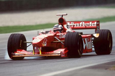 Abgehängt - 1998 muss Frentzen mitansehen, wie sein Williams-Mecachrome nicht nur von den Ferraris, sondern auch von den beiden McLaren-Mercedes überholt wird. Am Ende bleibt in der WM nur der siebte Platz.