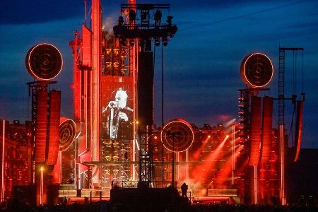 Rammstein-Konzert in der Arena Leipzig musste unterbrochen werden Rammstein-Konzert in der Arena Leipzig musste unterbrochen werden