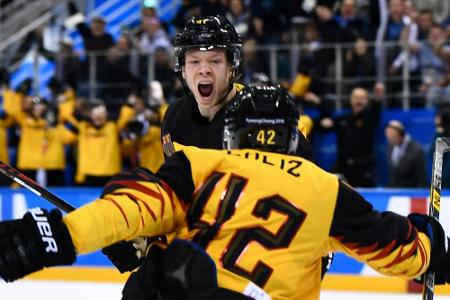 Sieg gegen Kasachstan: DEB-Team kämpft um Gruppensieg Sieg gegen Kasachstan: DEB-Team kämpft um Gruppensieg