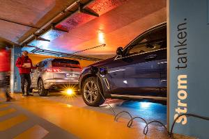 Fullsize-SUV mit Plug-in-Hybriden im Test
