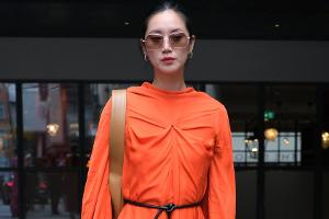 Sommer in Orange: So meistern wir die Styling-Herausforderung