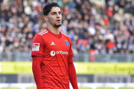Ludovit Reis - Note: 3,0 - Wirkte in den ersten Minuten gegen giftige Berliner nicht auf der Höhe. Deutete aber später seine feine Technik in den Angriffe seiner Mannschaft an. Seine Einzelaktionen sorgten für einige der gefährlichsten Momente (48., 89.).