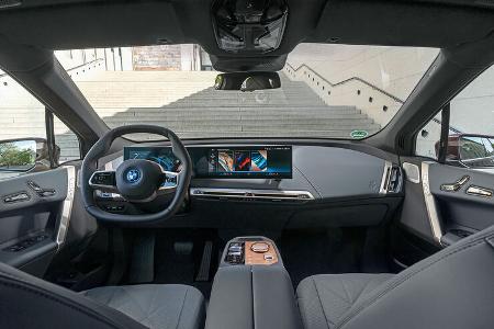 BMW iX M60