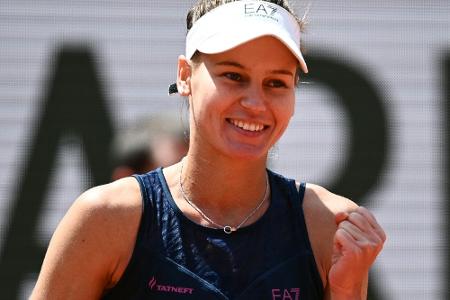 French Open: Swiatek mit Satzverlust weiter