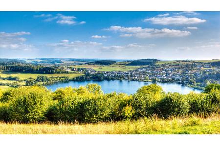 Schalkenmehrener Maar bei Daun