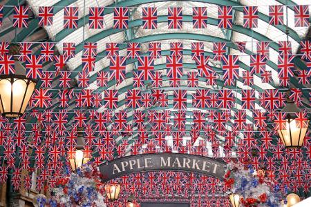 So bunt schmückt sich London zum Platin-Thronjubiläum der Queen