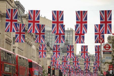 So bunt schmückt sich London zum Platin-Thronjubiläum der Queen