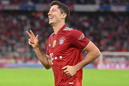 Platz 1: Robert Lewandowski (FC Bayern) | 70 Punkte - 35 Tore in 34 Spielen