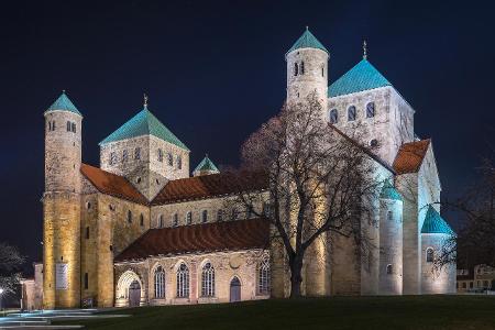 St Michaels Kirche Hildesheim.jpg