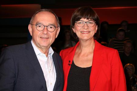 News Bilder des Tages Norbert Walter-Borjans und Saskia Esk...