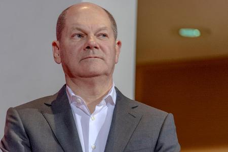 Kandidat Olaf Scholz Bundesfinanzminister bei der Pressekonf...