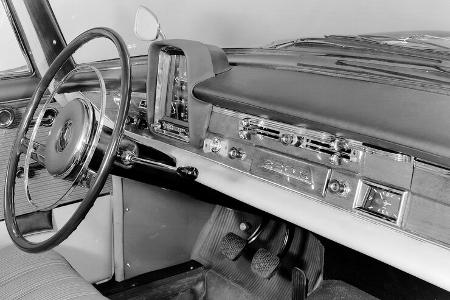 Mercedes-Benz 220Sb 