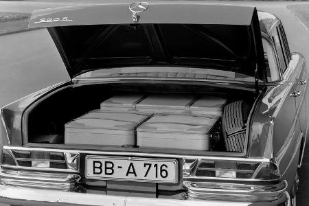 Mercedes-Benz 220Sb 
