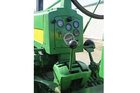 John Deere 620 Tractor