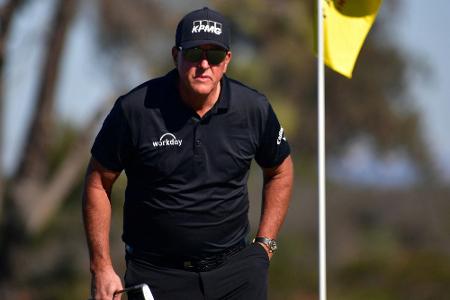 US-Star Mickelson unterschreibt bei umstrittener Golf-Serie US-Star Mickelson unterschreibt bei umstrittener Golf-Serie