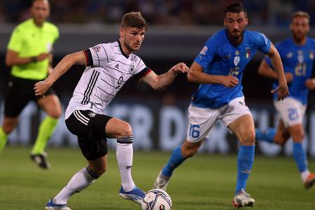 ANGRIFF: Timo Werner - Note: 3,5 - Legte eine hohe Intensität an den Tag und arbeitete viel für seine Teamkollegen. Der bei Chelsea so oft glücklose Stürmer konnte sich selbst allerdings kaum in Szene setzen und ließ direkte Torgefahr vermissen. Fühlte sich an der Seite von Havertz deutlich wohler und blieb bis zum Ende bei vollem Einsatz.