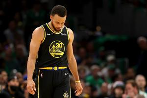 NBA: Curry trotz Fußblessur einsatzbereit